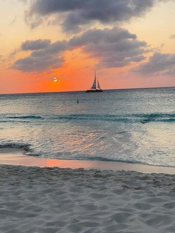 Palm Beach Paradise Vacation Rental Екстериор снимка